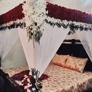 Ivory Chiffon & Crimson Rose Pinnacle Bed Decor
