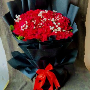 Red Rose & Baby Breath Bouquet In Black Wrapping Sheet