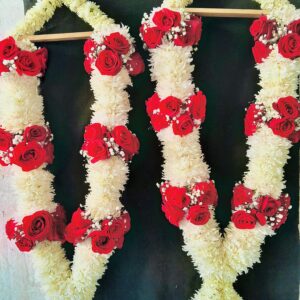 red and white haar with baby breath