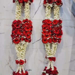 RED ROSES HAAR WITH MOTIYAN AND BABY BREATH